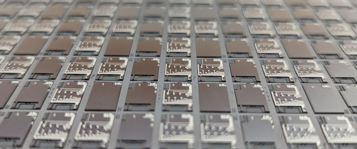 Wafer-level PICs for datacom application