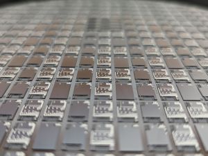 Wafer-level PICs for datacom application