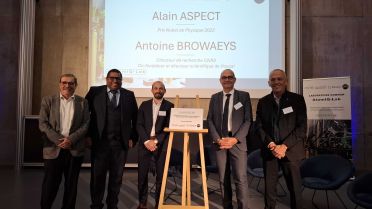 The CNRS, l’Institut d’Optique Graduate School and the scaleup Pasqal join forces to build the computers of the future